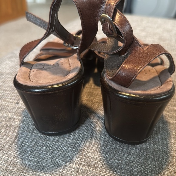 Dansko Arabella Sandals Women's Size 39 Brown Wedge Ankle Strap Leather Comfort - Picture 4 of 9